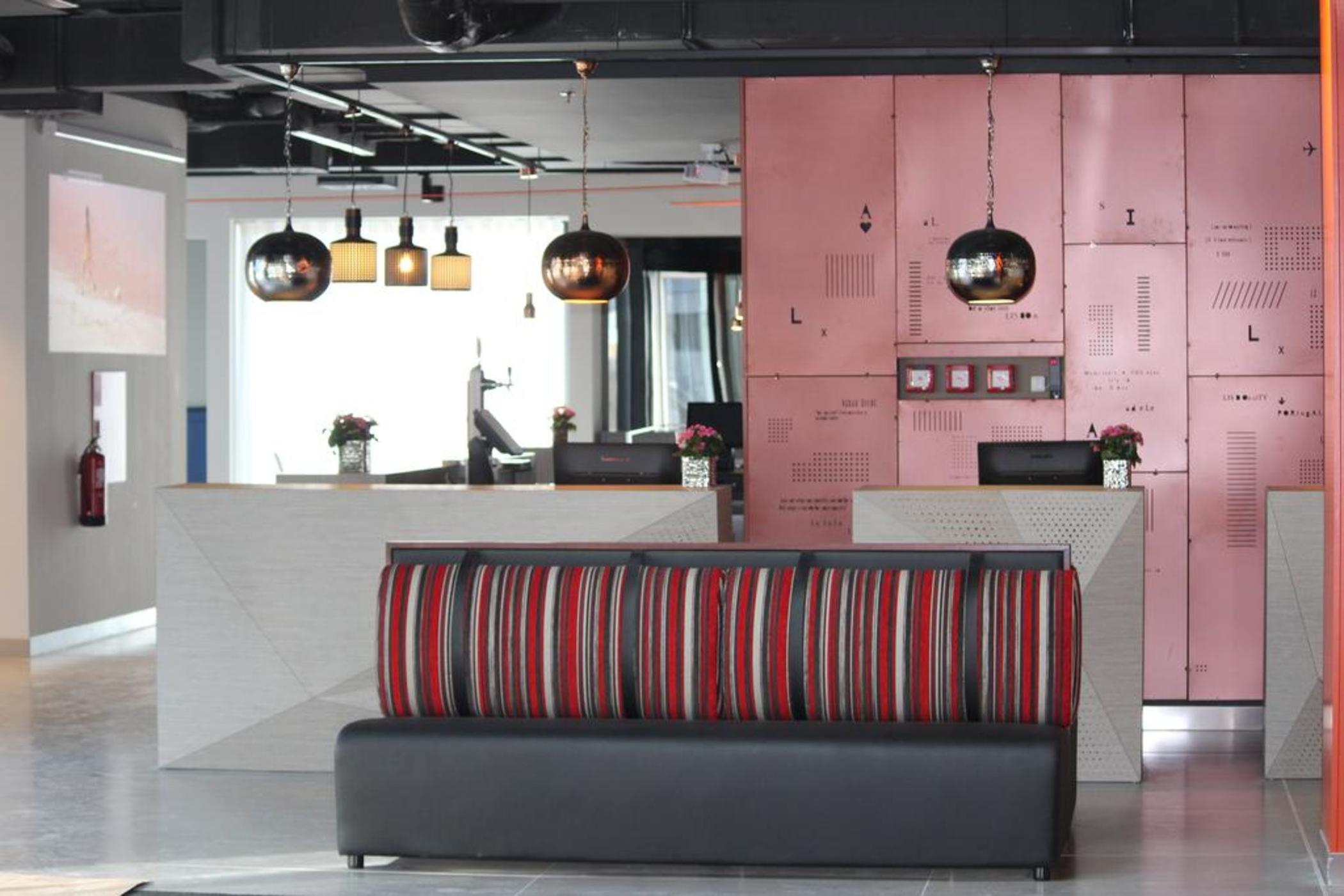 Star Inn Lisbon Aeroporto Bagian luar foto